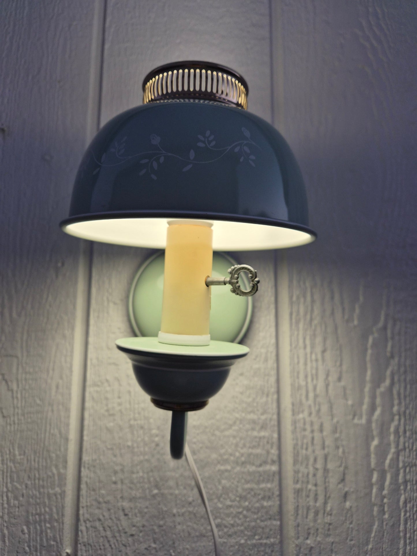 Toleware Mint Green Wall Sconce Light
