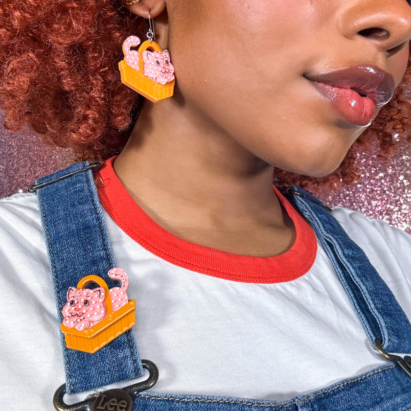 Erstwilder Cozy Custard Cat Mini Brooch