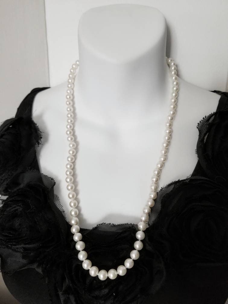 Vintage Necklace Strand of Pearls 14K