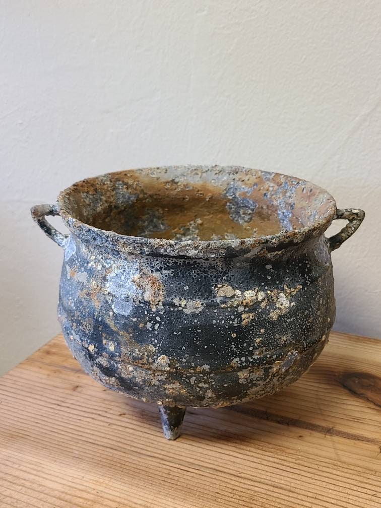 Antique Lord Venkateswara Statue Shrine w/ Footed Caldron Pot