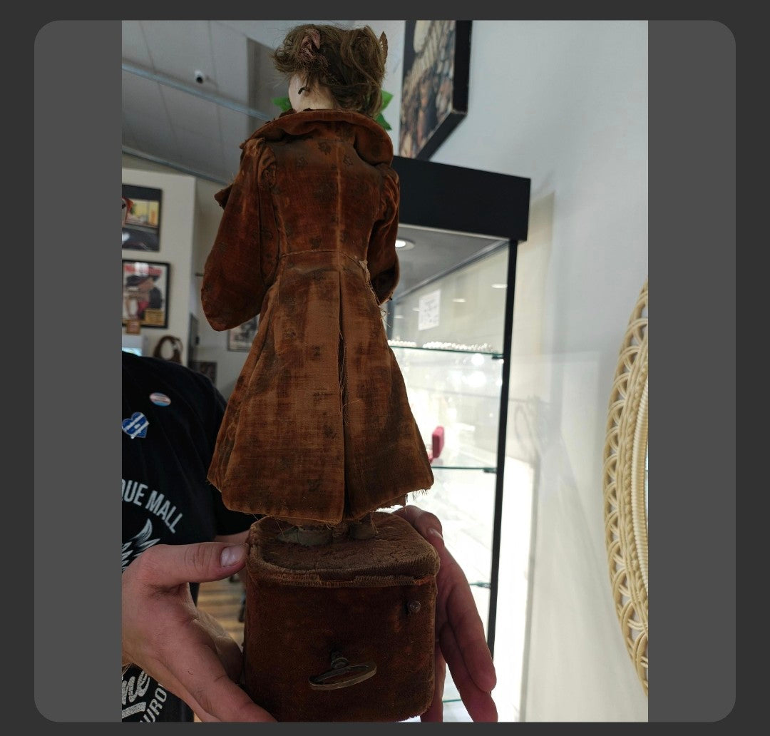 Leopold Lampert *Rare* Automaton Chinese Tea Lady