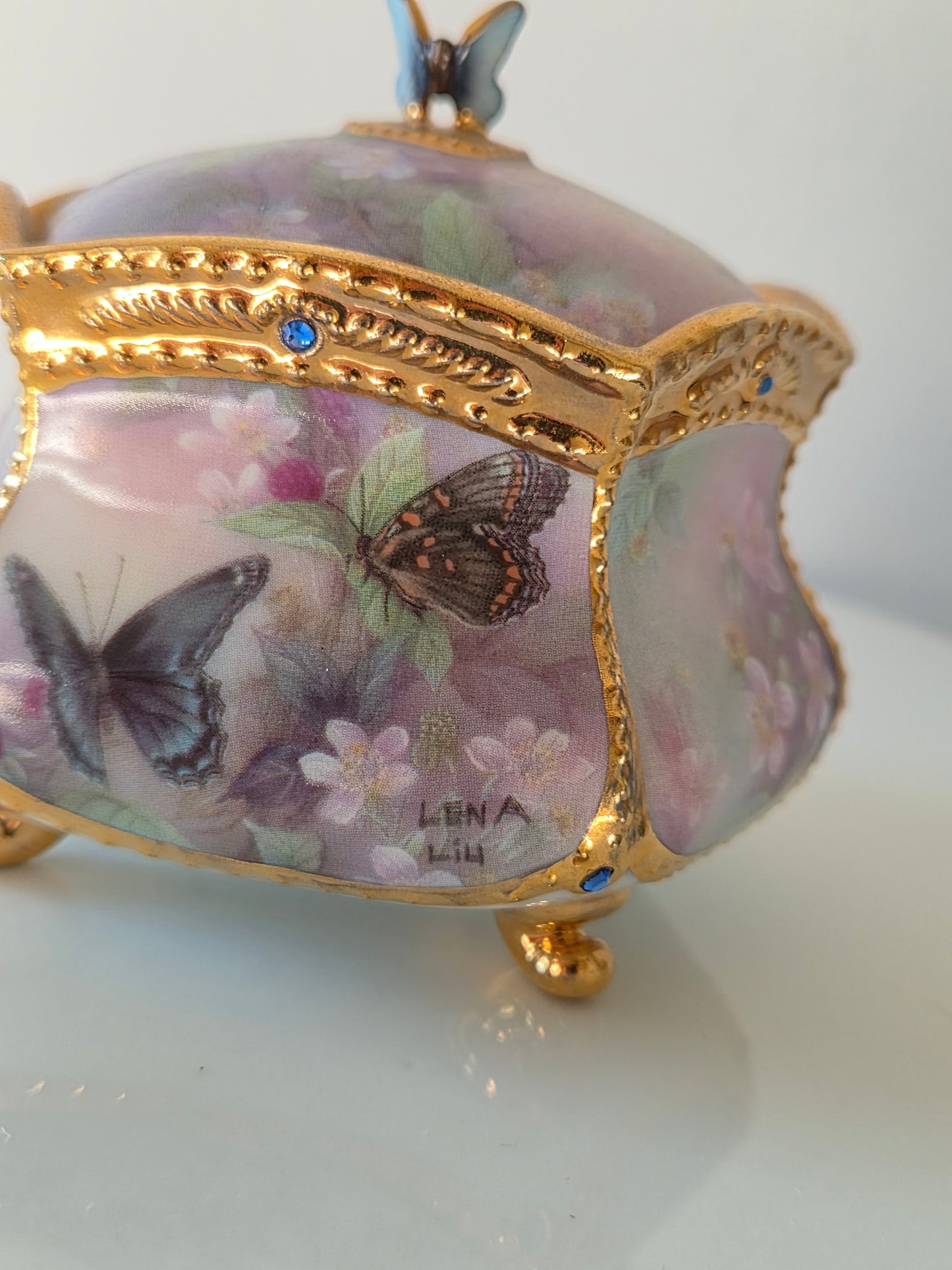 Musical Porcelain Trinket Box - Lena Liu