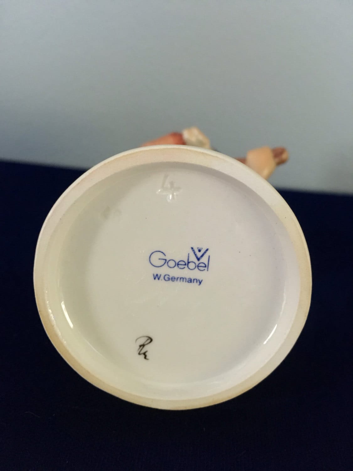 M.I. Hummel "Little Fiddler" TMK5