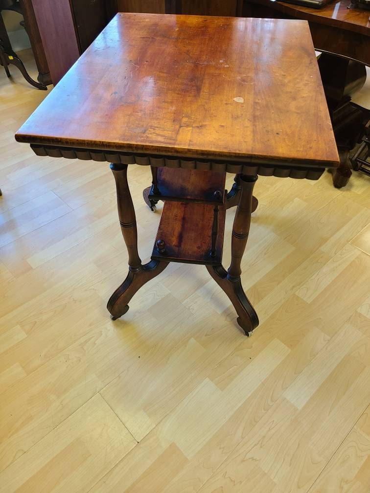 Antique Maple Occasional Parlor Table ( Local Pickup Only - Clarence, NY)