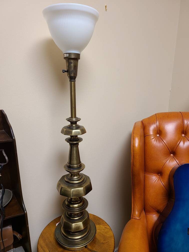 Vintage Stiffel Brass Lamp Glass Shade – The Cubby Space