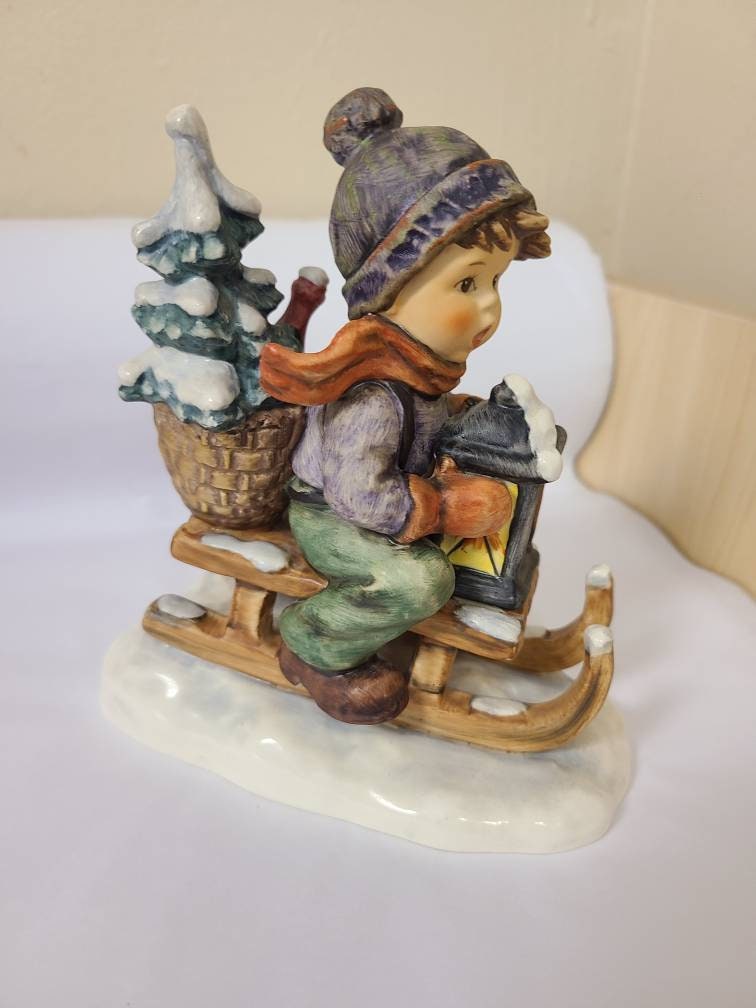 M.I. Hummel Ride Into Christmas TMK5