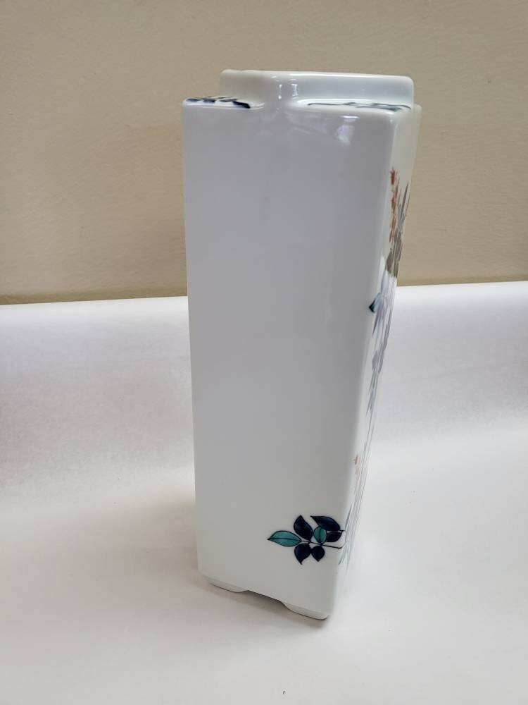 Vintage Tall Handpainted Oriental Vase