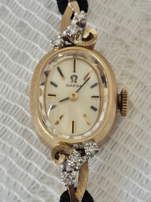Omega Ladies 10K Gold-Fiĺled Wrist Watch