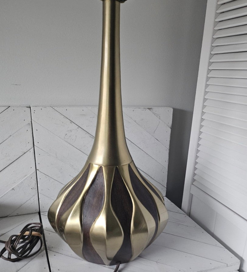 Mid Century Metal Teardrop Lamp