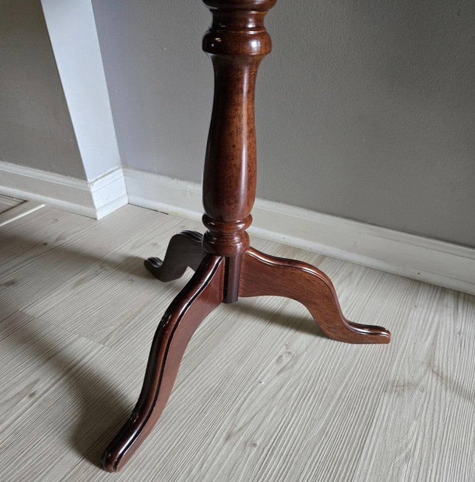 The Bombay Company Tilt Accent Table