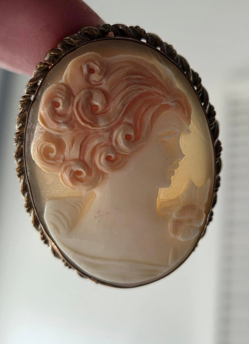 Cameo Brooch 12K Gold-Filled