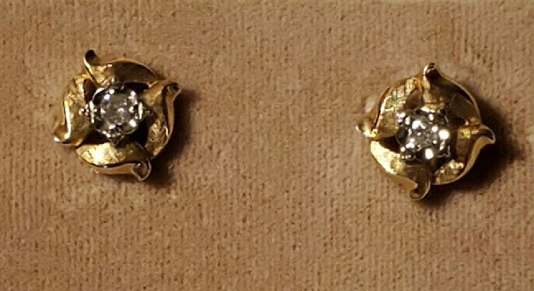 14K Gold Diamond Accent Pinwheel Earrings - Local Pickup Only