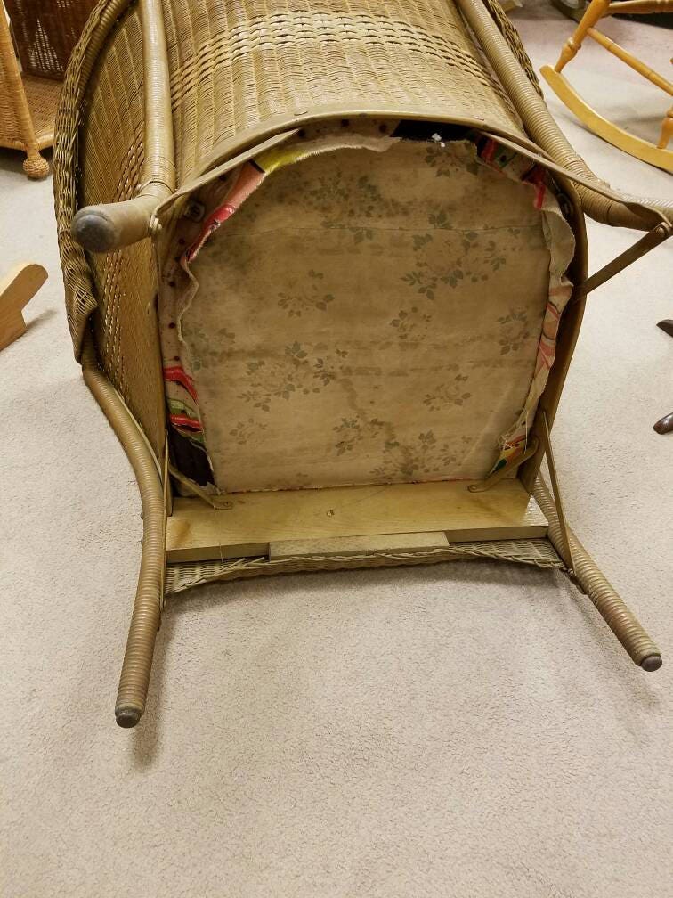 Vintage Lloyd Loom Chair with Cushion *Local Pick up Only - East Aurora, NY*