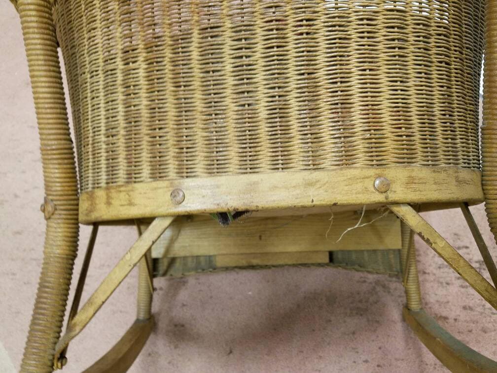 Vintage Lloyd Loom Rocking Chair *Local Pick up Only - East Aurora, NY*