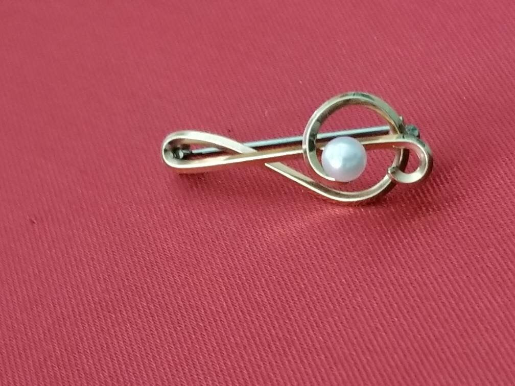 Krementz Pearl Music Clef Pin/Brooch