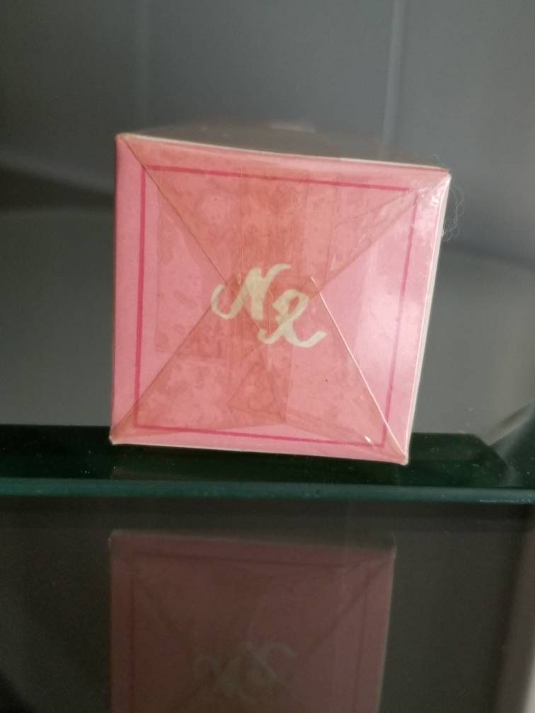 Rare Nettie Rosenstein NR The Mist of Fleur's d'Elle