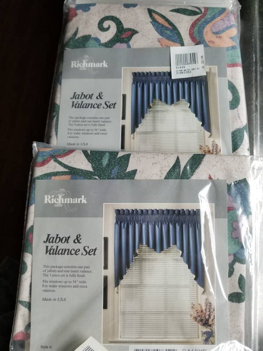 Vintage Richmark York Harbor Jabot and Valance Curtain Set