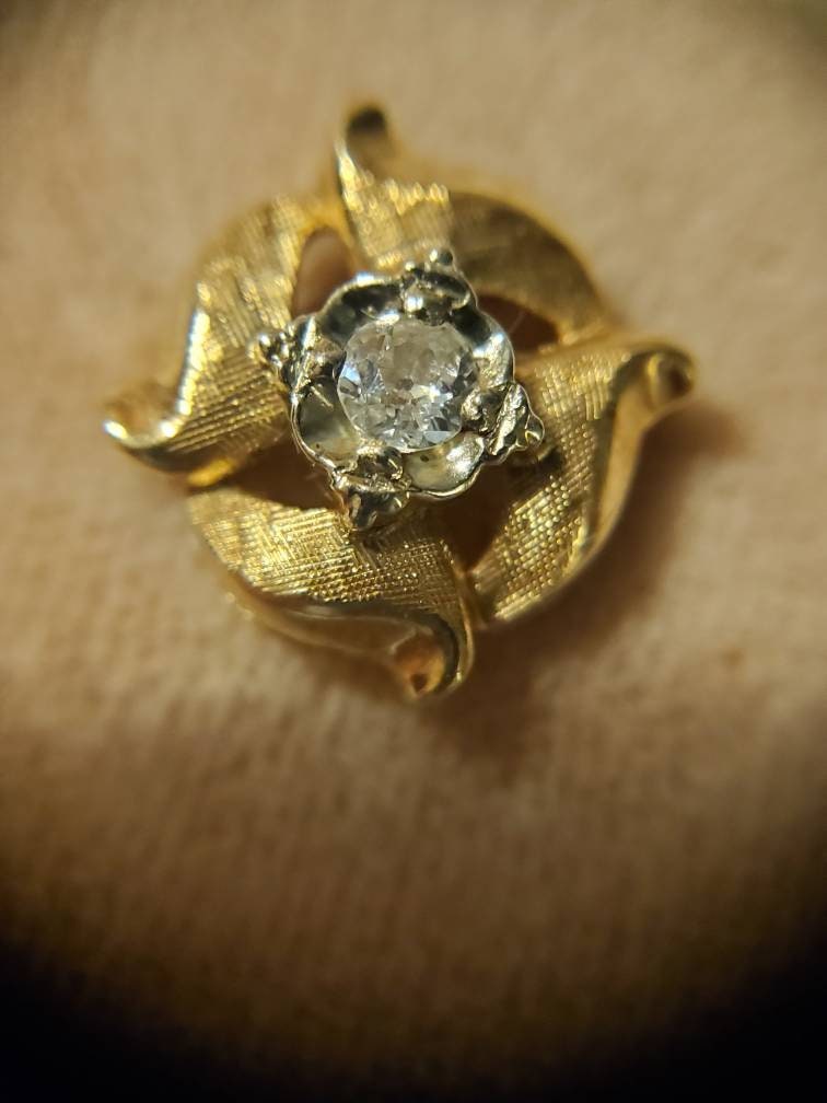 14K Gold Diamond Accent Pinwheel Earrings - Local Pickup Only