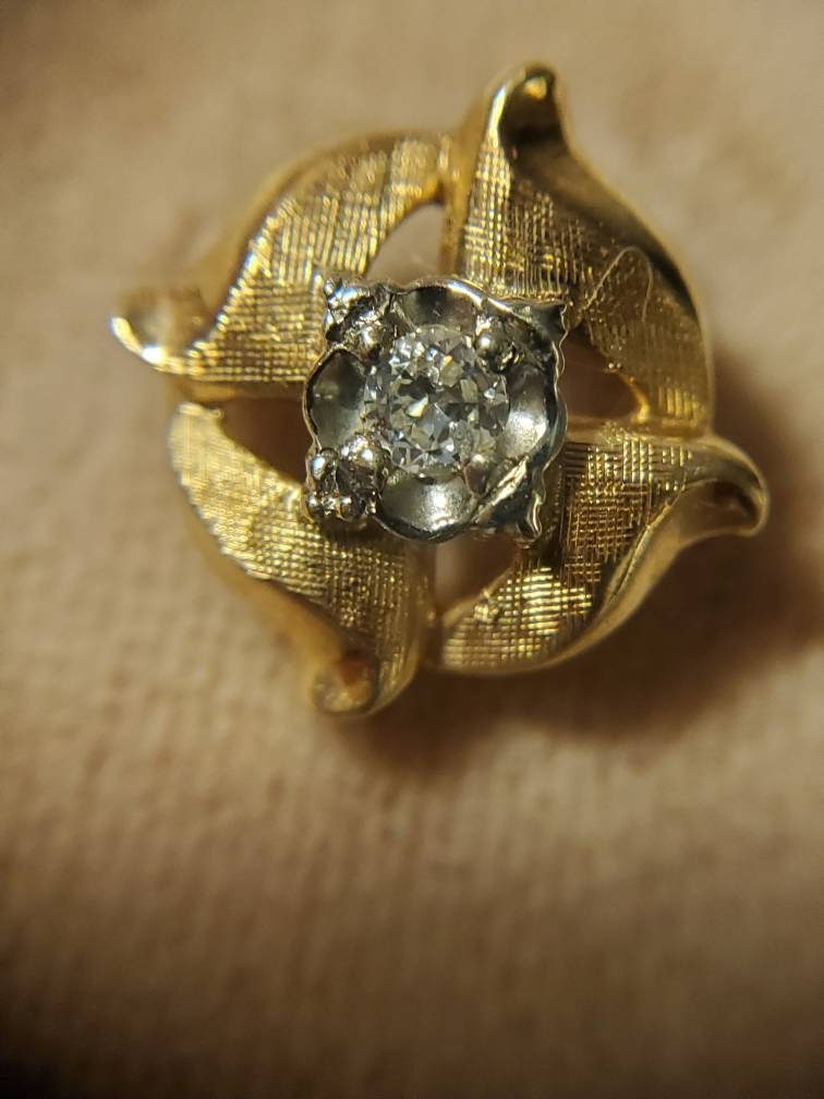 14K Gold Diamond Accent Pinwheel Earrings - Local Pickup Only