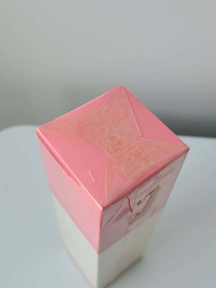 Vintage NR Nettie Rosenstein Eau De Parfum