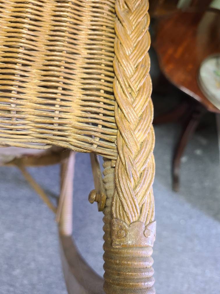 Vintage Lloyd Loom Rocking Chair *Local Pick up Only - East Aurora, NY*