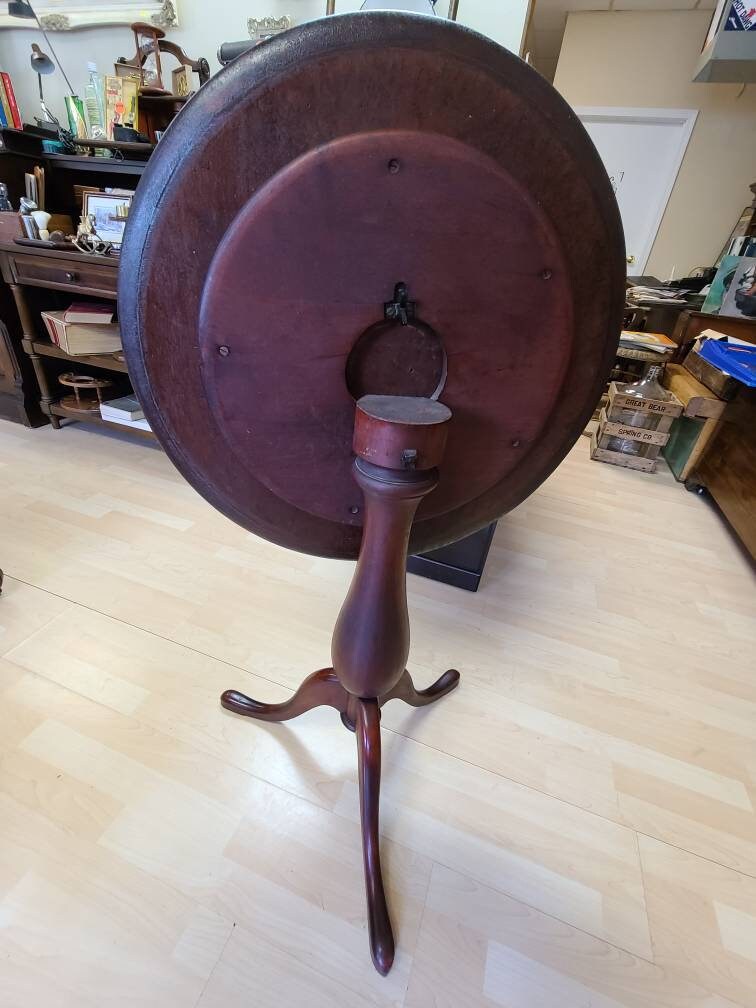 Gorgeous Mahogany Inlaid Tilt Pie Table *Local Pickup Only* - East Aurora, NY