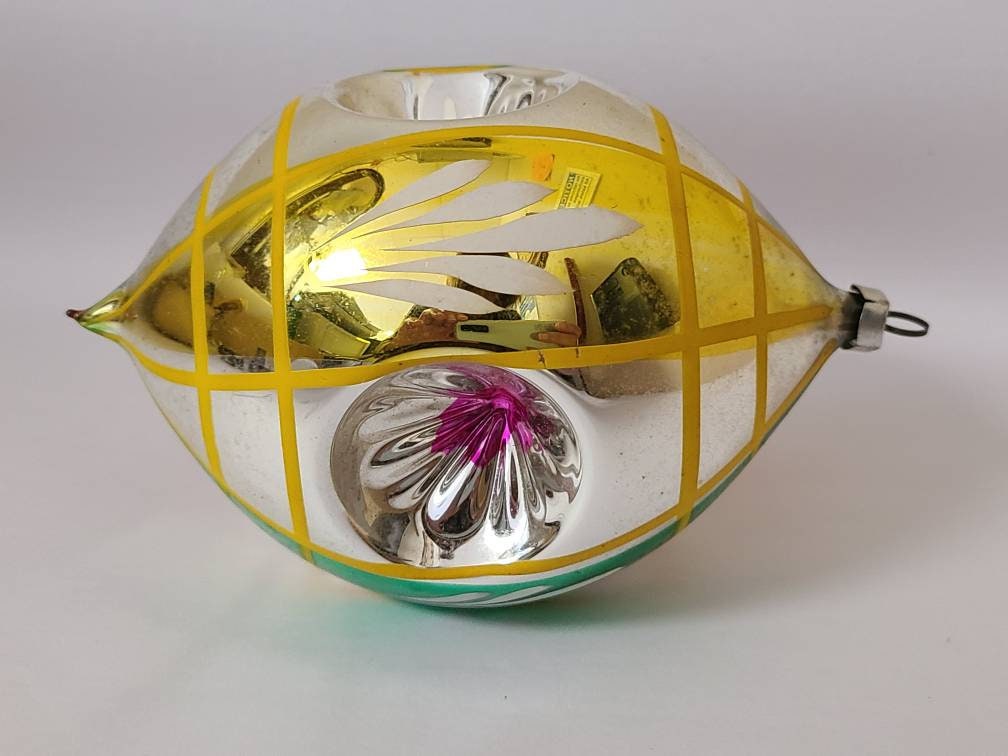 Vintage Traditional Glass Teardrop Ornament