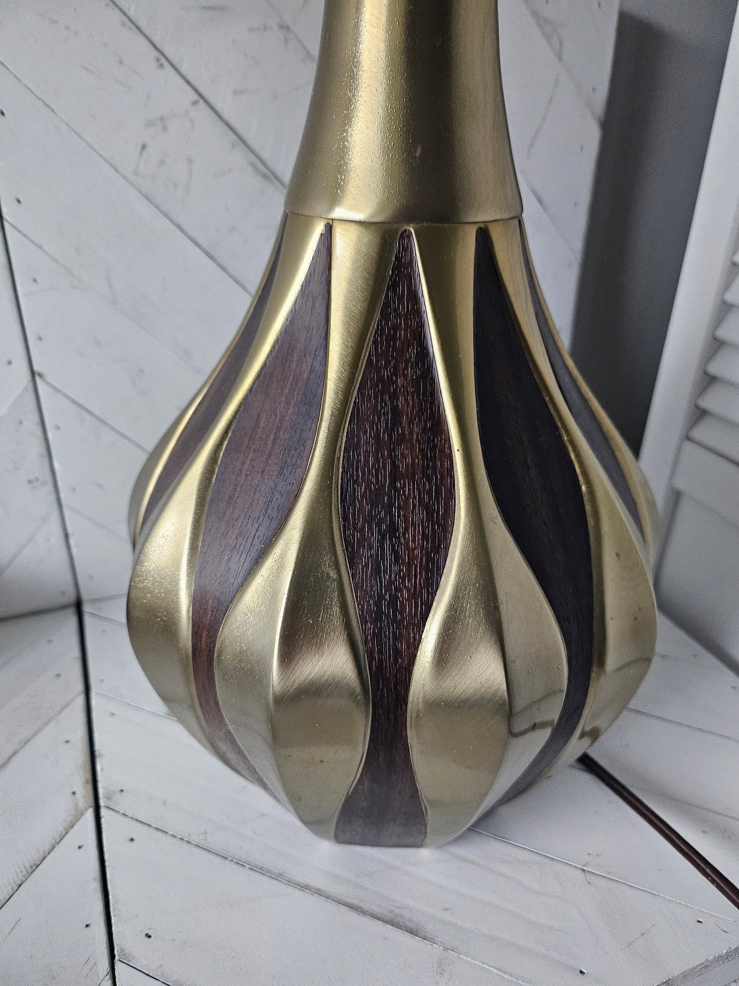Mid Century Metal Teardrop Lamp