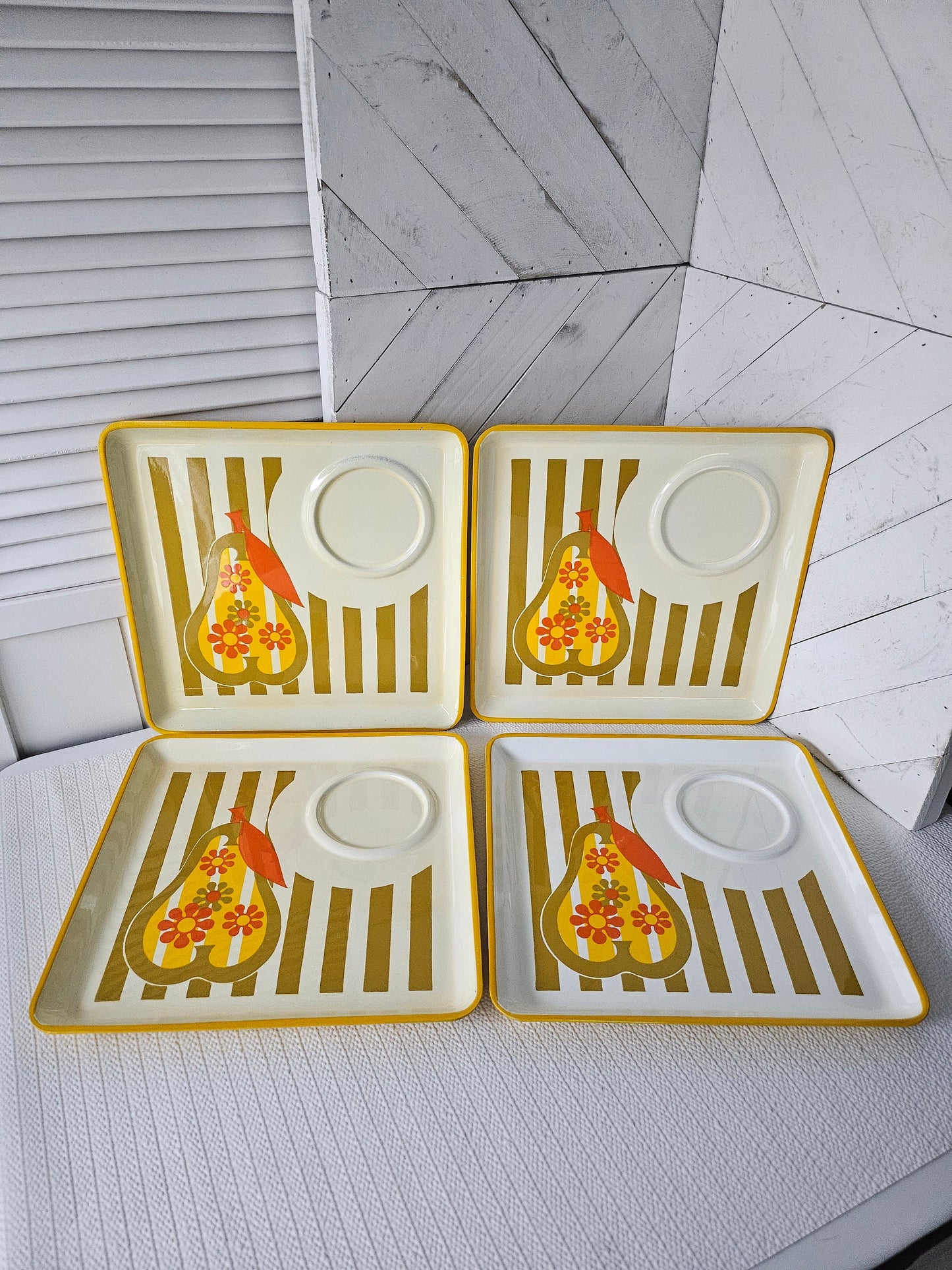 Mid Century Retro Sandwich Snack Plates