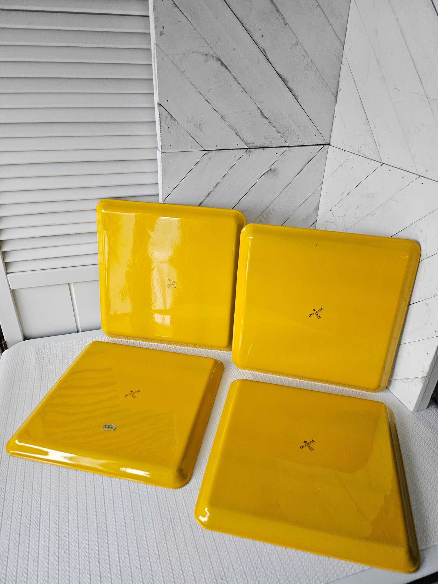 Mid Century Retro Sandwich Snack Plates