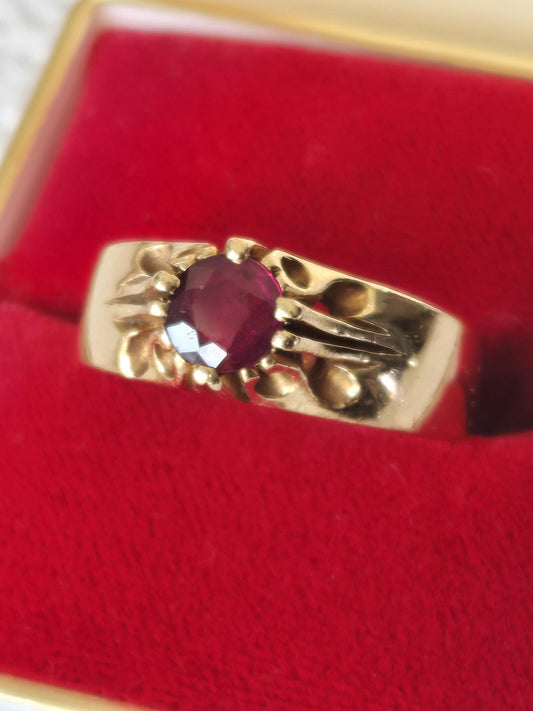 Estate Solitaire Ruby and 14K Yellow Gold Cocktail Ring *Local pickup Only*