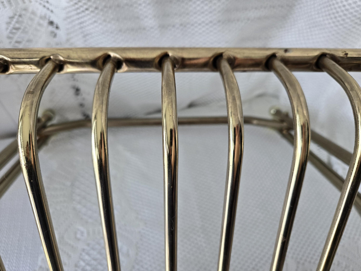 Retro Magazine Holder