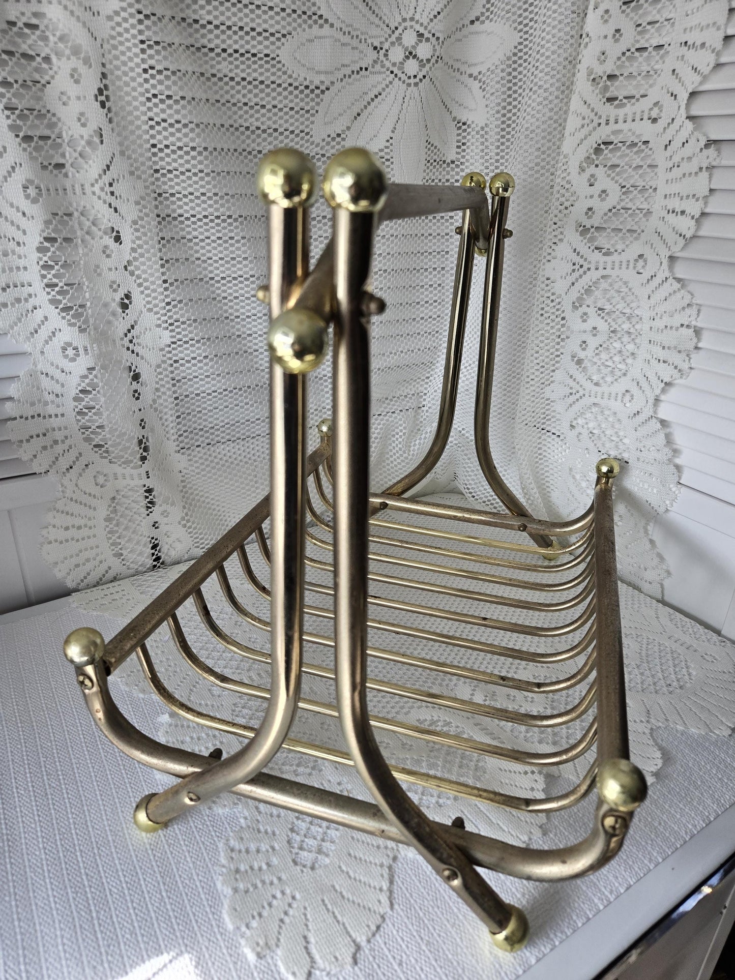 Retro Magazine Holder