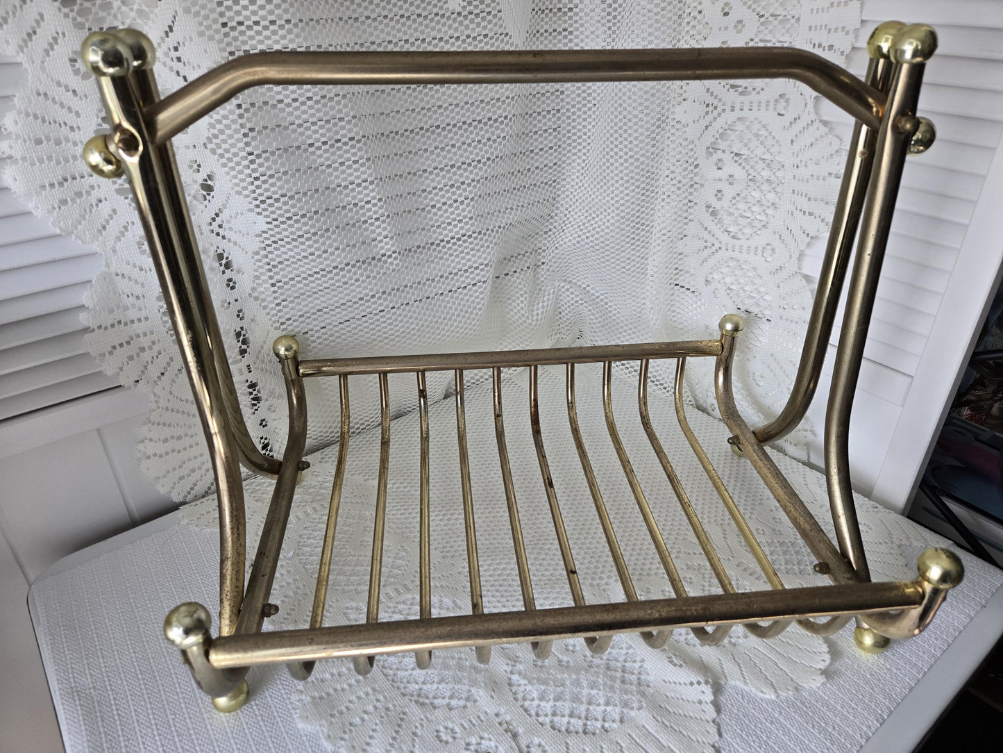 Retro Magazine Holder