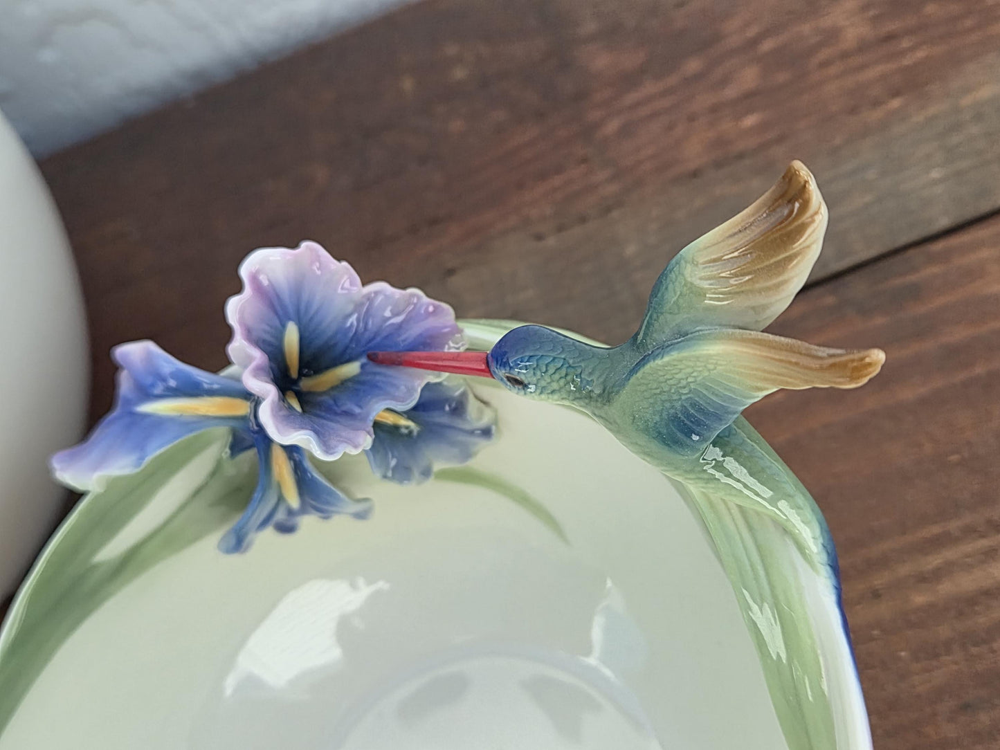 Franz Iris and Hummingbird Decorative Bowls (2)