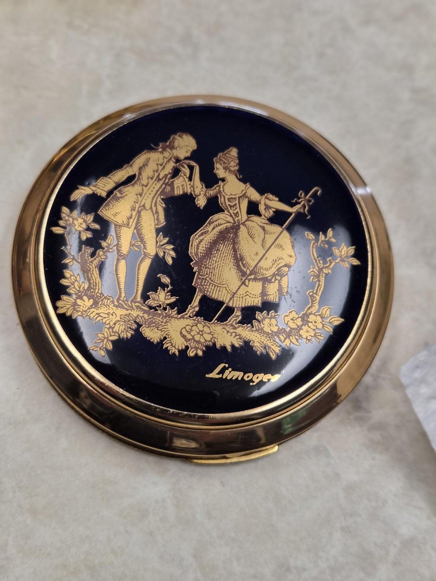 Limoges Round Powder/Mirror Compact