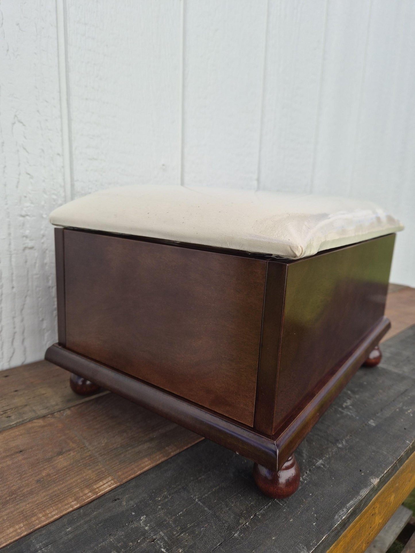 Vintage The Bombay Company Storage Footstool