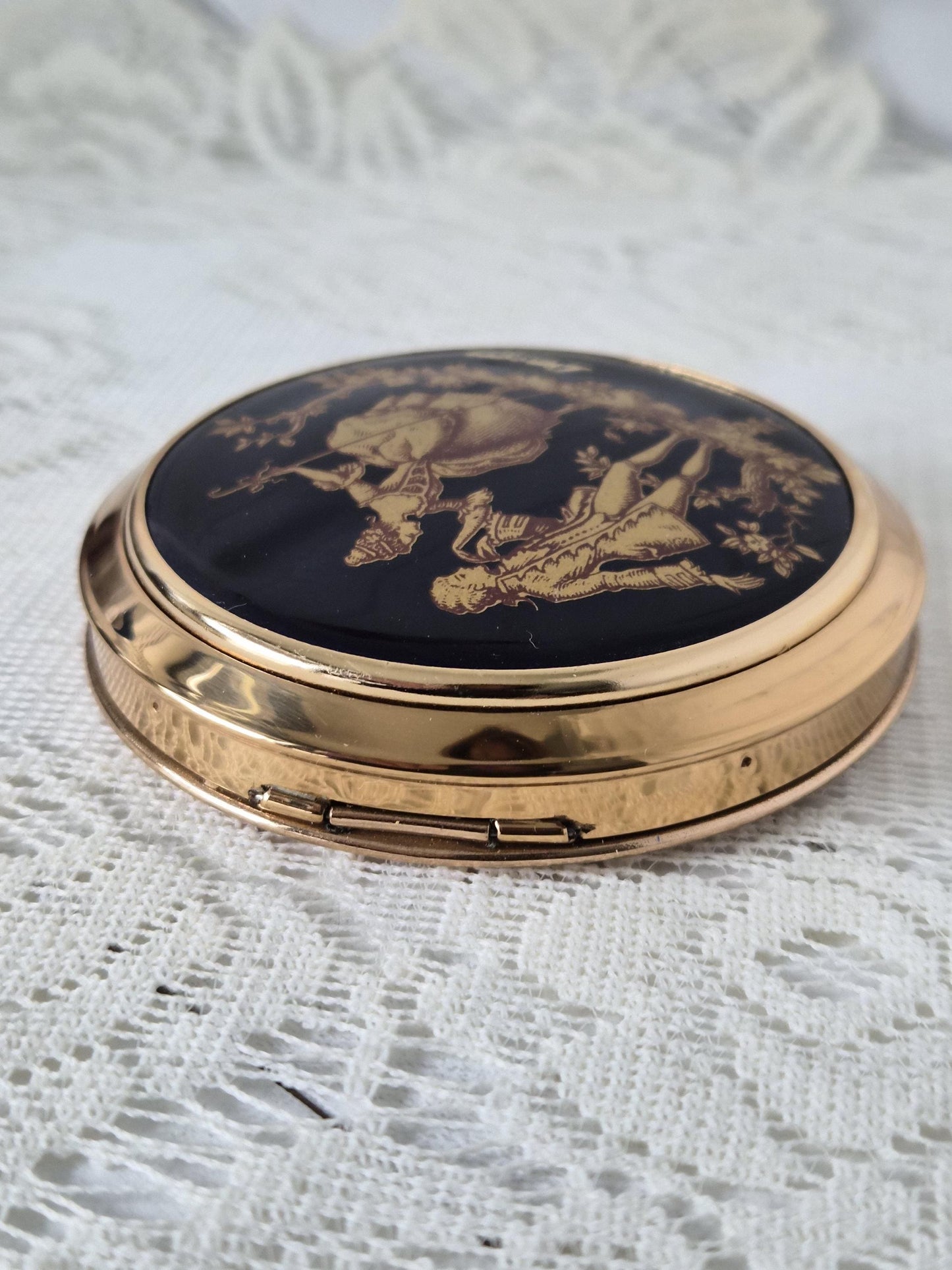 Limoges Round Powder/Mirror Compact
