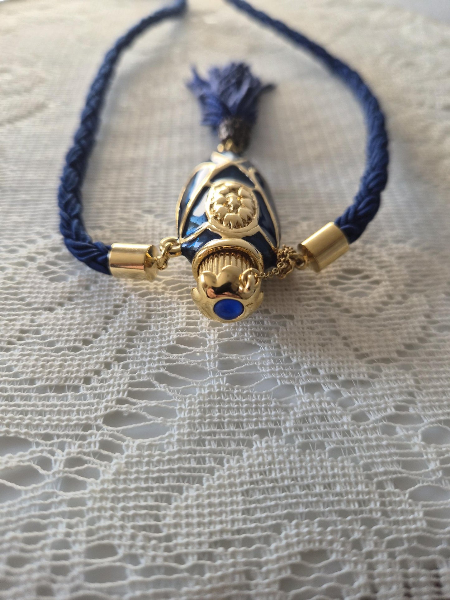 Vintage Avon Perfume Pendant Necklace