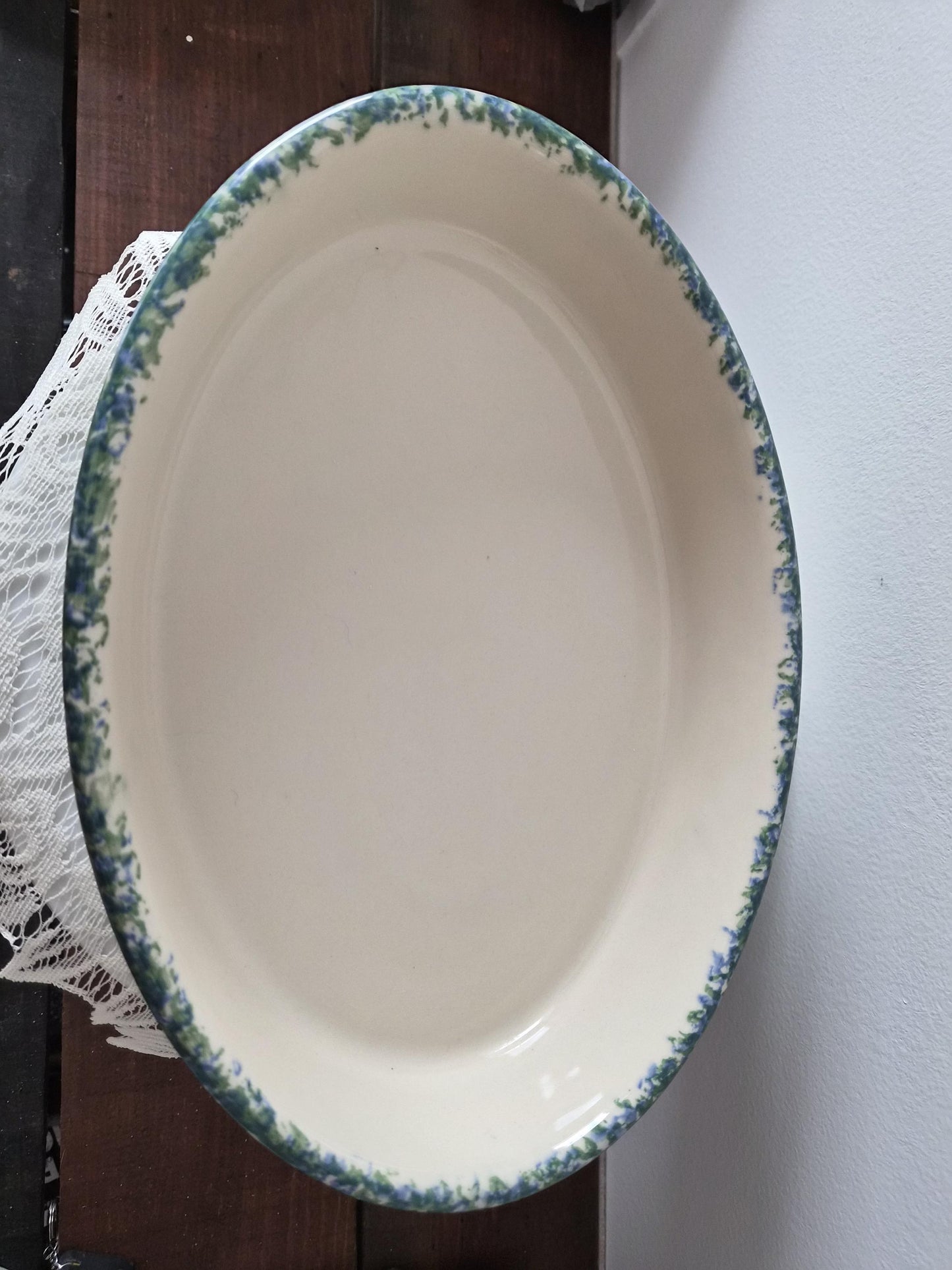 Roseville Spongeware Casserole - Gerald Henn