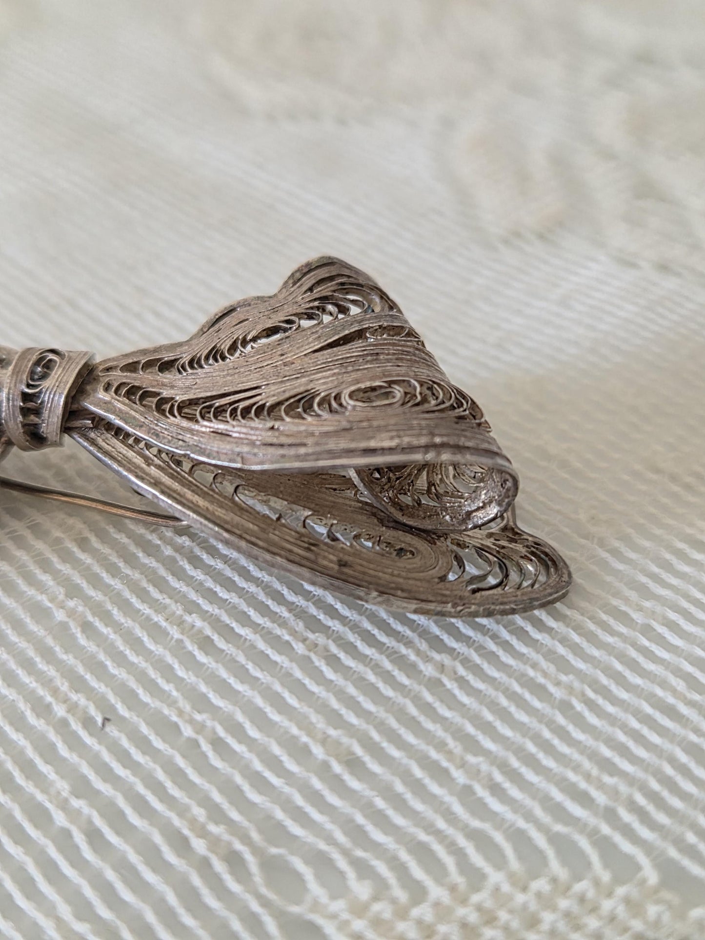 Filigree Bow Brooch Pin