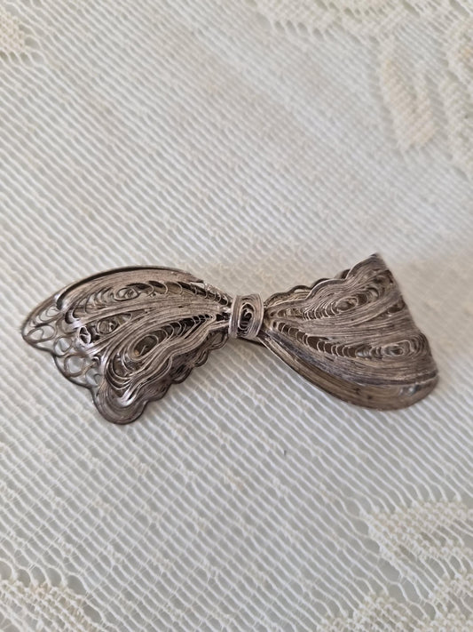 Filigree Bow Brooch Pin