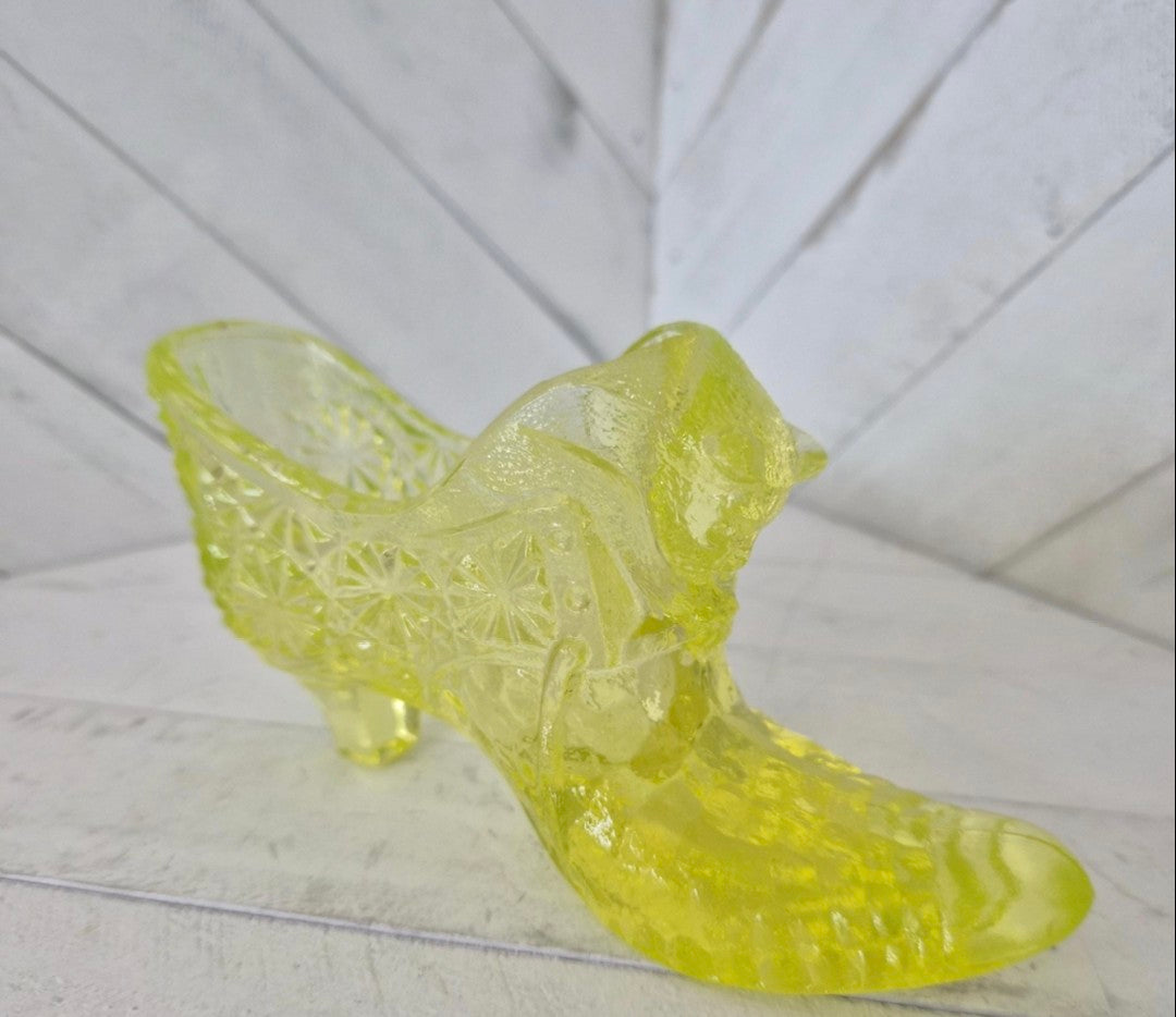 Uranium Fenton Glass Shoe