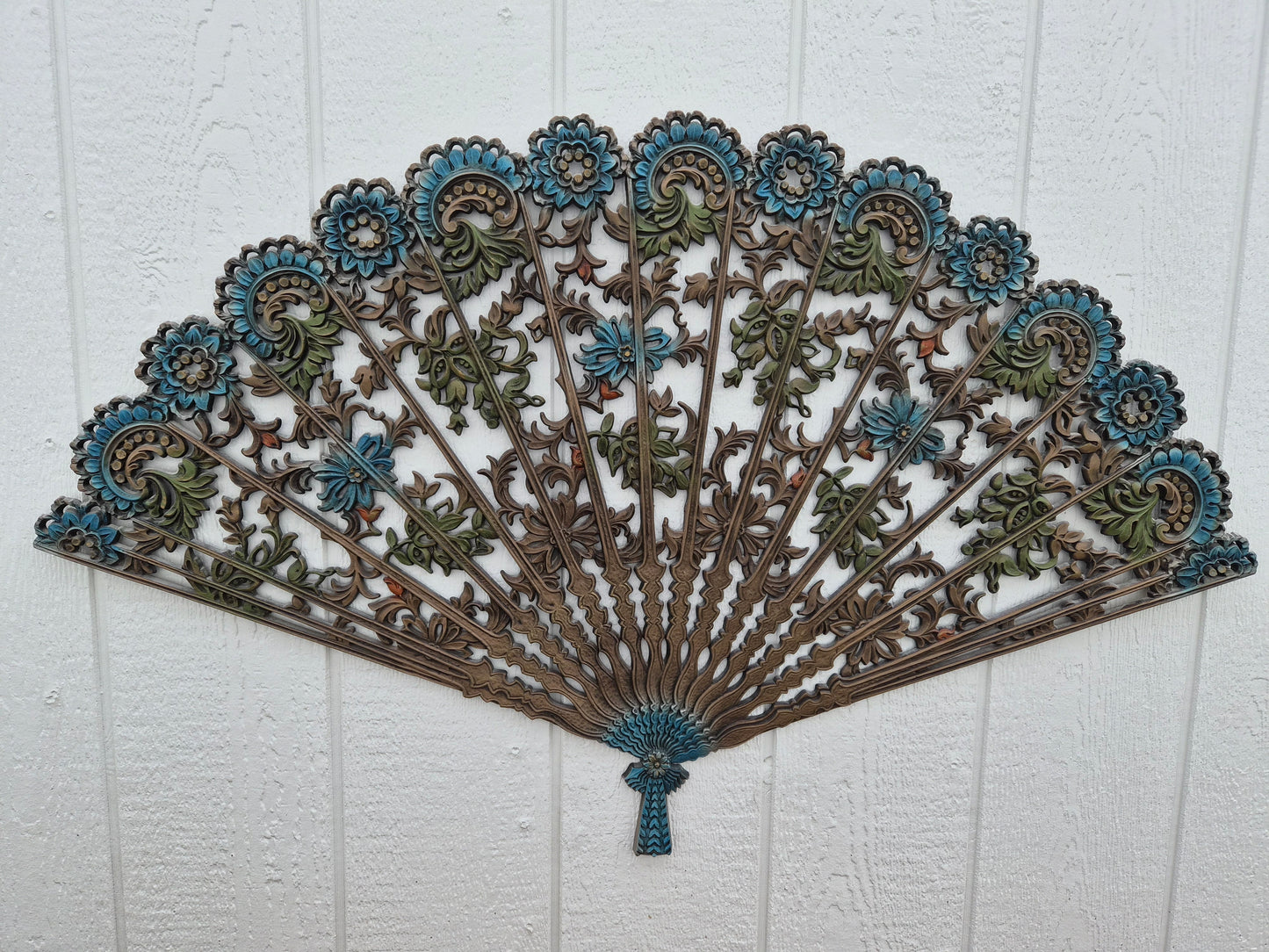 Burwood Fan Wall Decor