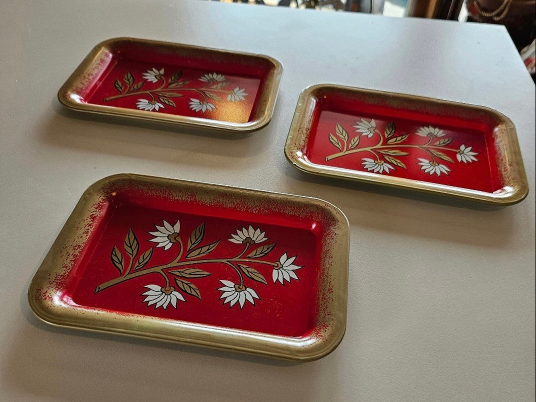Daisy Mini Metal Coaster Trays (5)