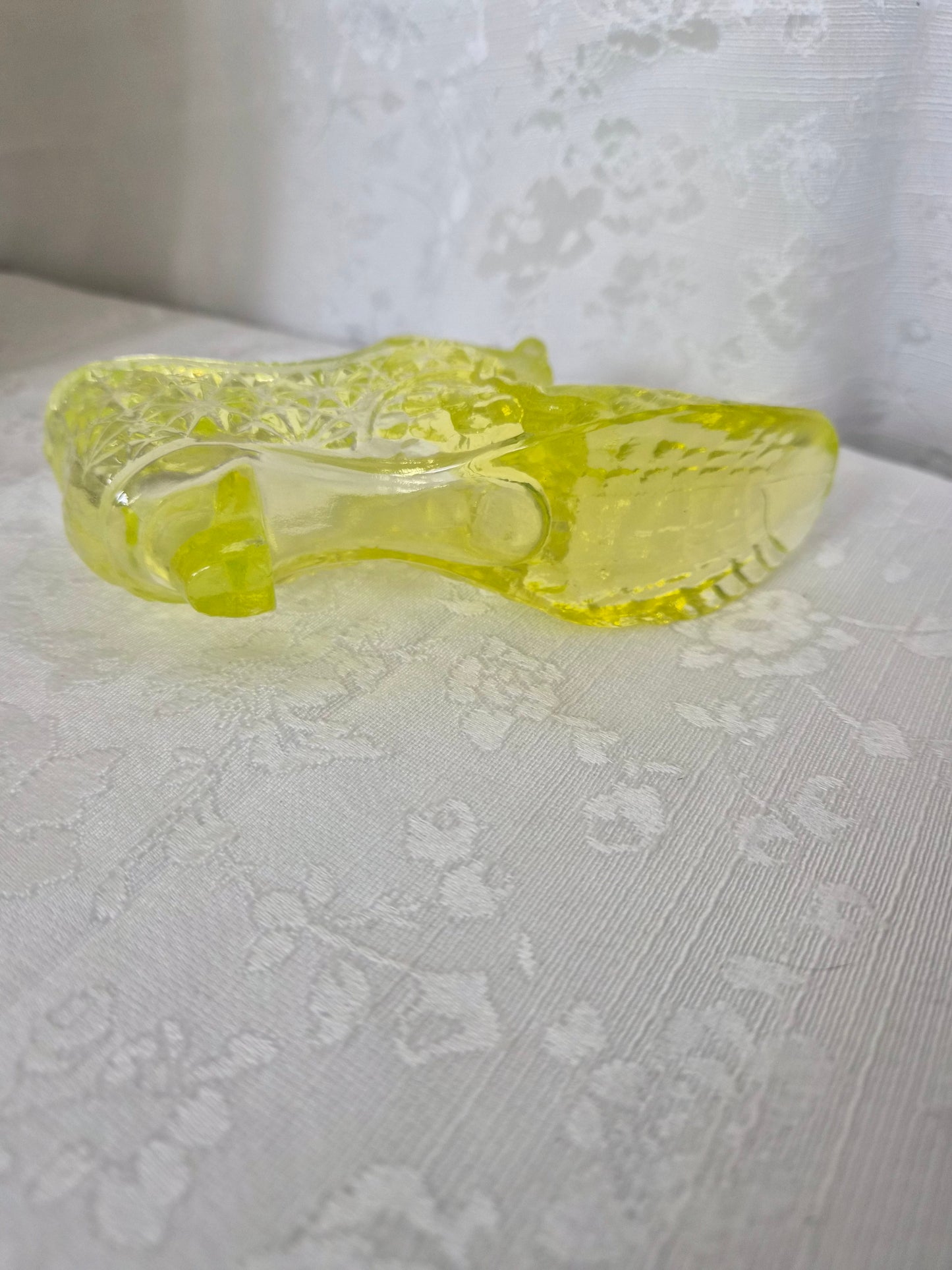 Fenton Yellow Uranium Glass Shoe