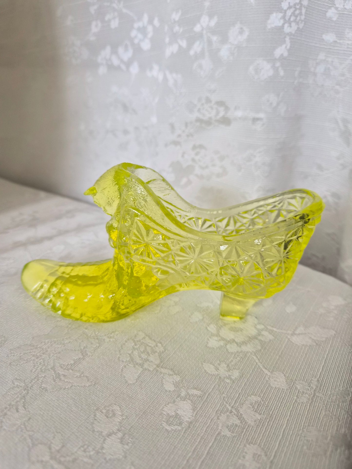 Fenton Yellow Uranium Glass Shoe