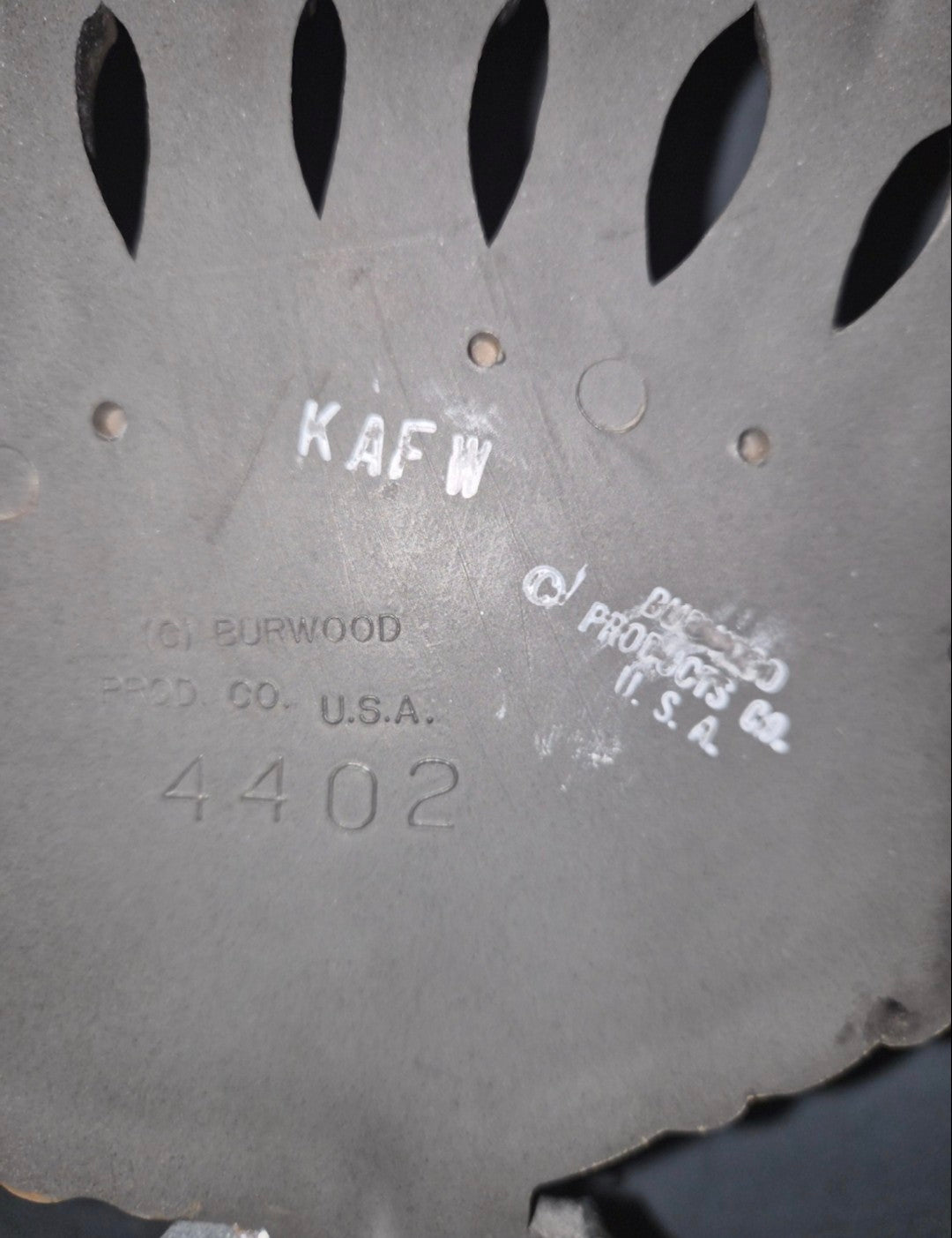 Retro Burwood Fan Wall Decor