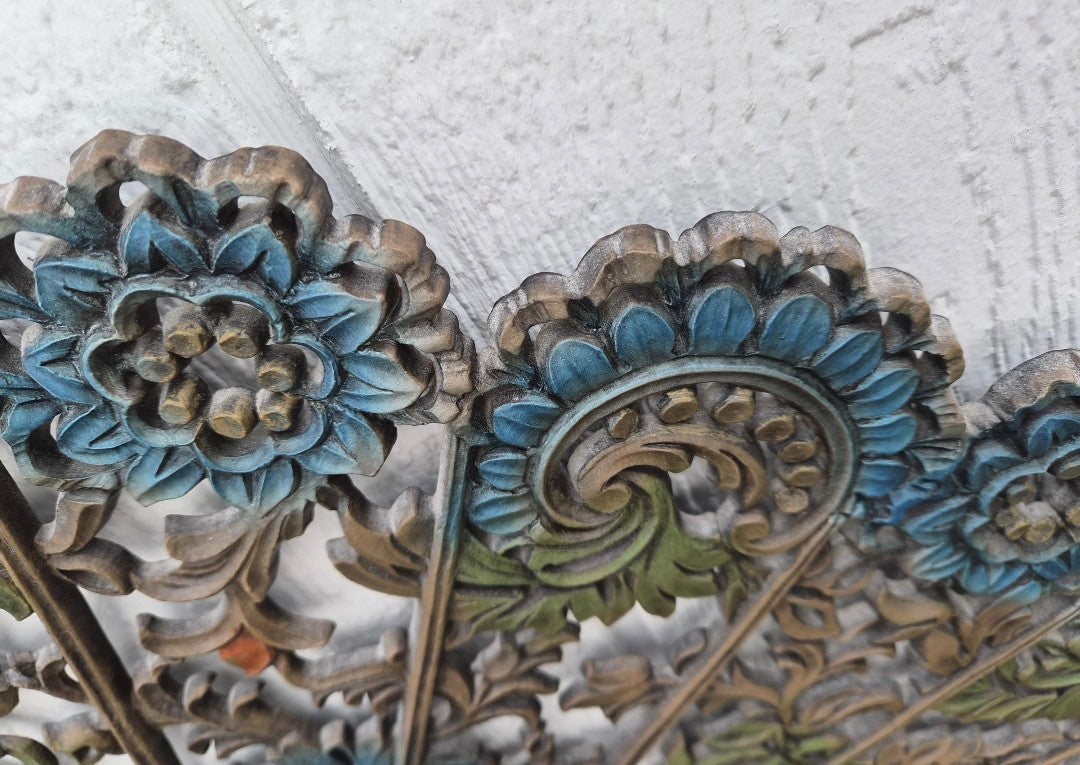 Retro Burwood Fan Wall Decor