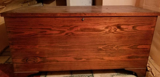 Vintage Handmade Wood Storage Blanket Chest *Local Pick Up Only Akron, NY*